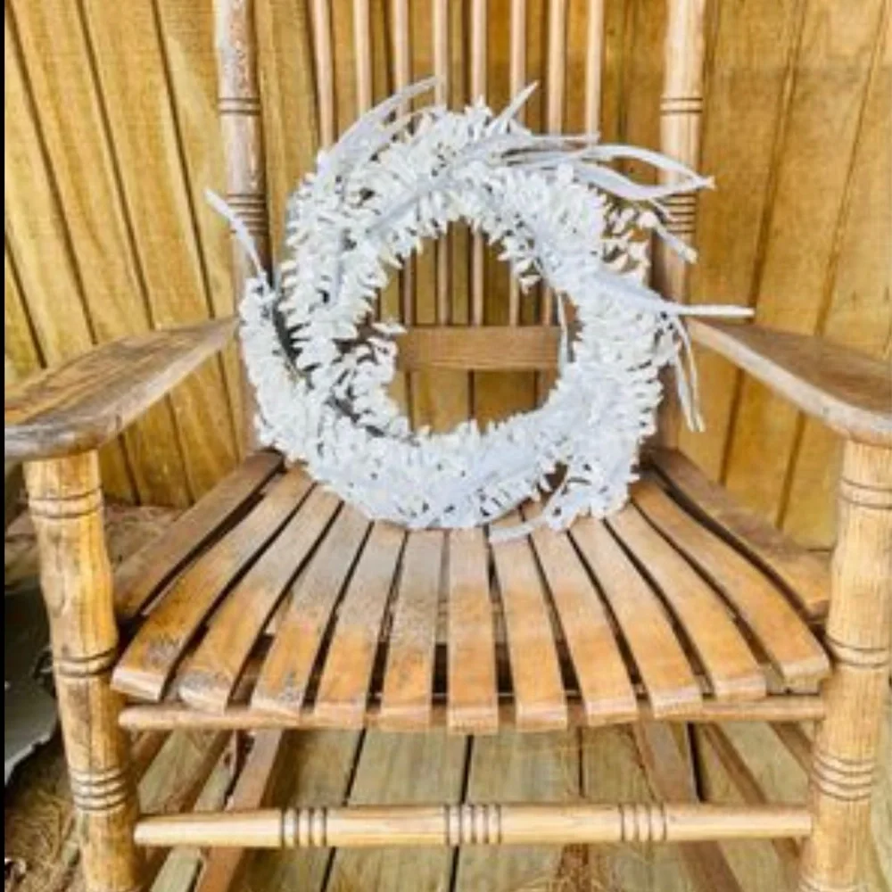 *Winter White Sparkle Eucalyptus Wreath